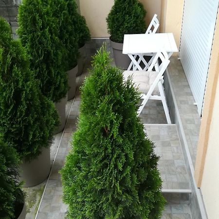M4U Apartments Ni Eksteriør billede